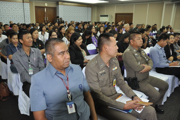 ON GROUND 2_resize.JPG